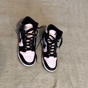 Nike Black and White Sneakers